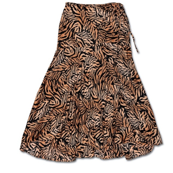 Tori Praver Tiger Skirt Set NWT - Picture 7 of 7